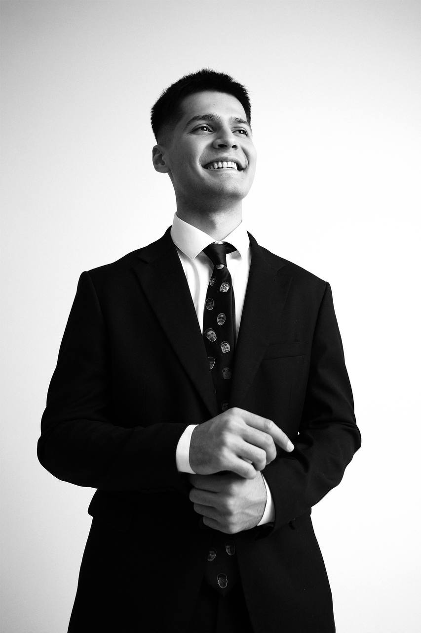 Парвиз Давлатов